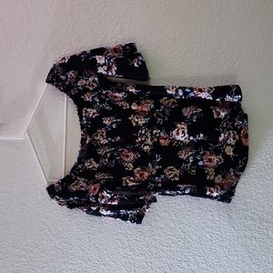 CUTE FLORAL TOP